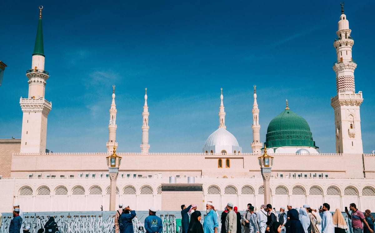 Layover Umrah Packages – Turning Transit into a Sacred Journey